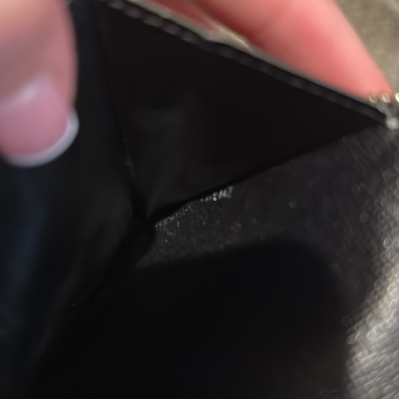 Graphite Louis Vuitton zippy wallet - Picture 12 of 13